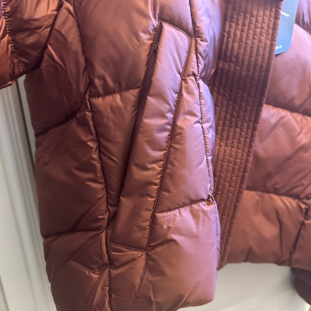 Nike Women's Brown Puffer Jacket BNWT - Picture 7 of 13
